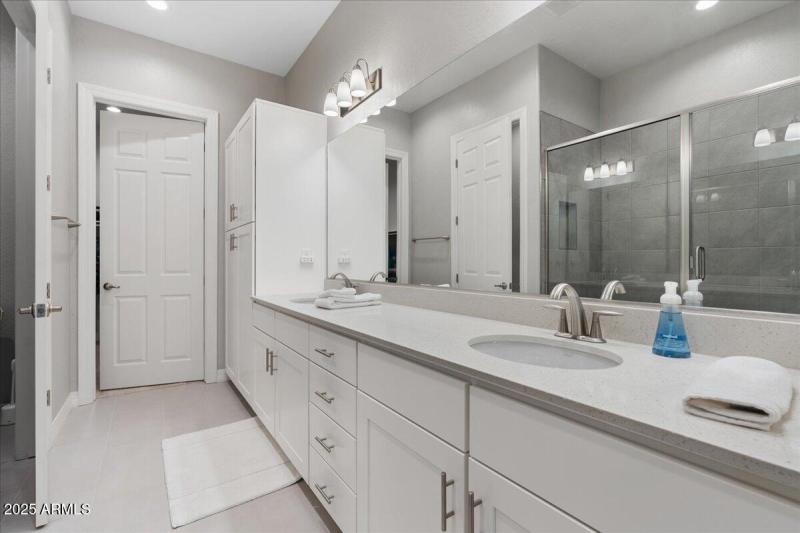 21-Primary Bathroom