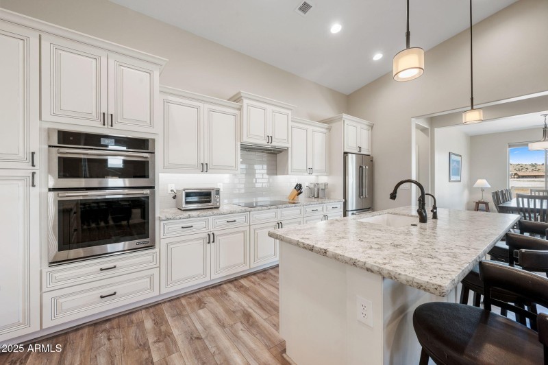 10-Kitchen