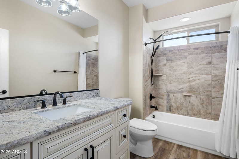 24-Bathroom 2