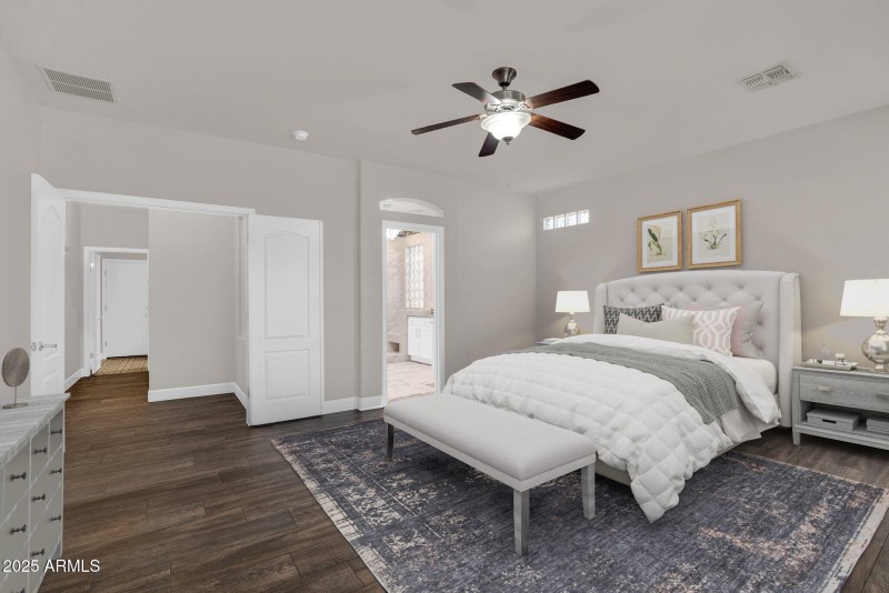 013_25-web-or-mls-master_bedrom_133