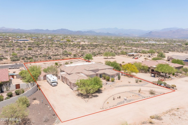 Aerial of Frontyard