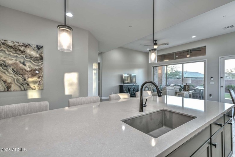 Kitchen-Island