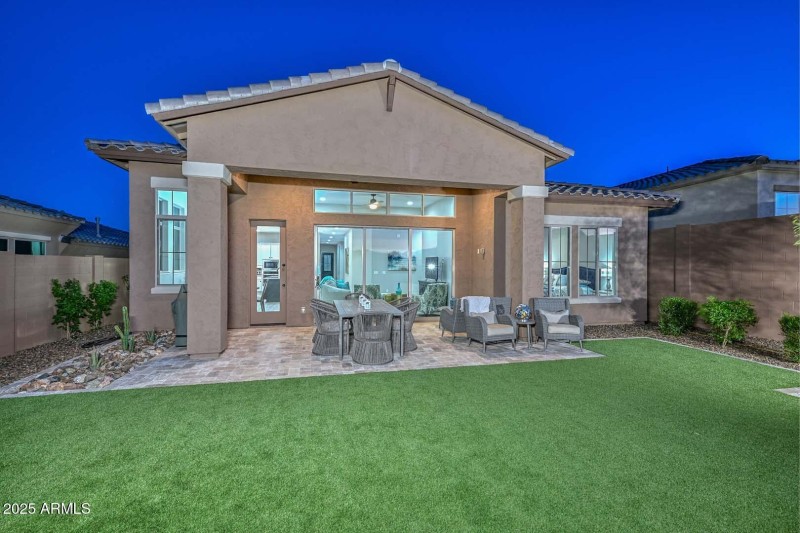 Night-Backyard-Patio