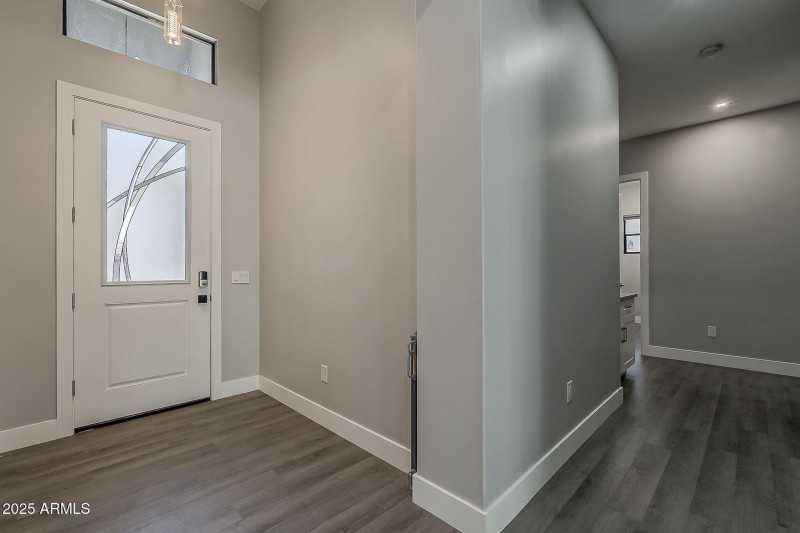Entry w/Coffered Ceiling