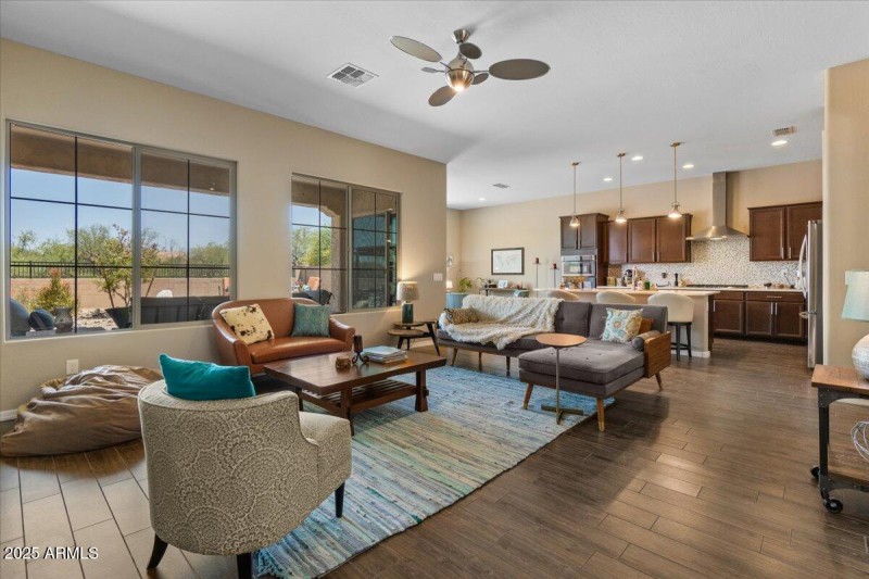 10-Living Room