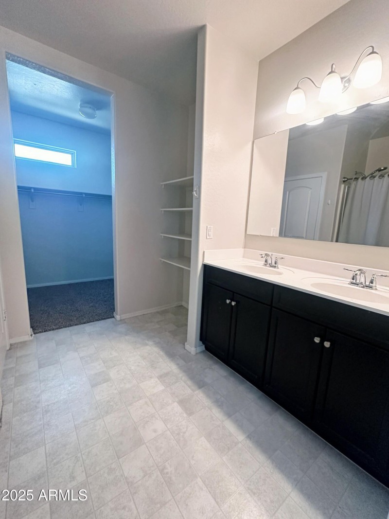 Primary bath