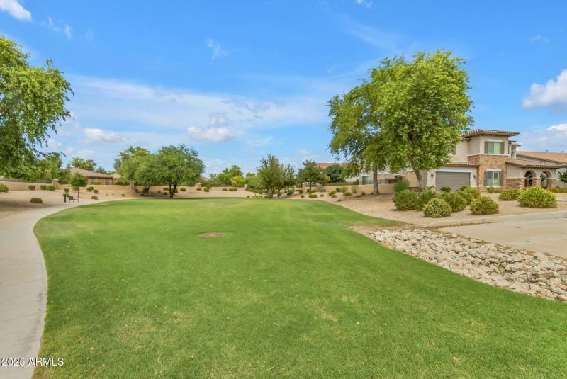 55-web-or-mls-Seville Community 4