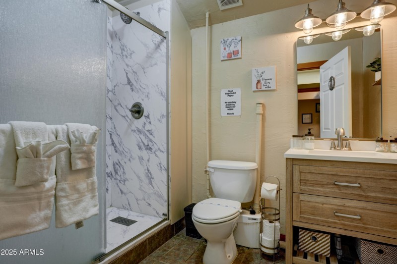 Guest Bathroom 3
