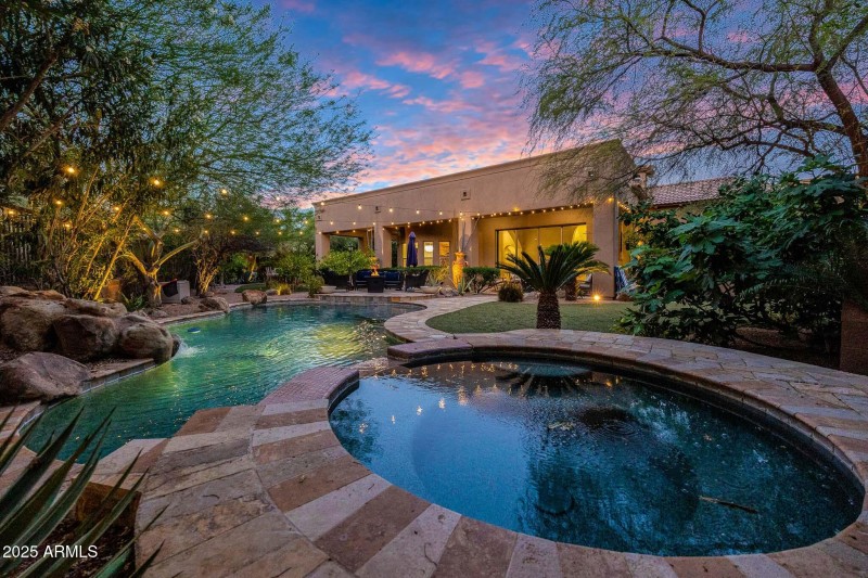 Sunset Pool & Spa