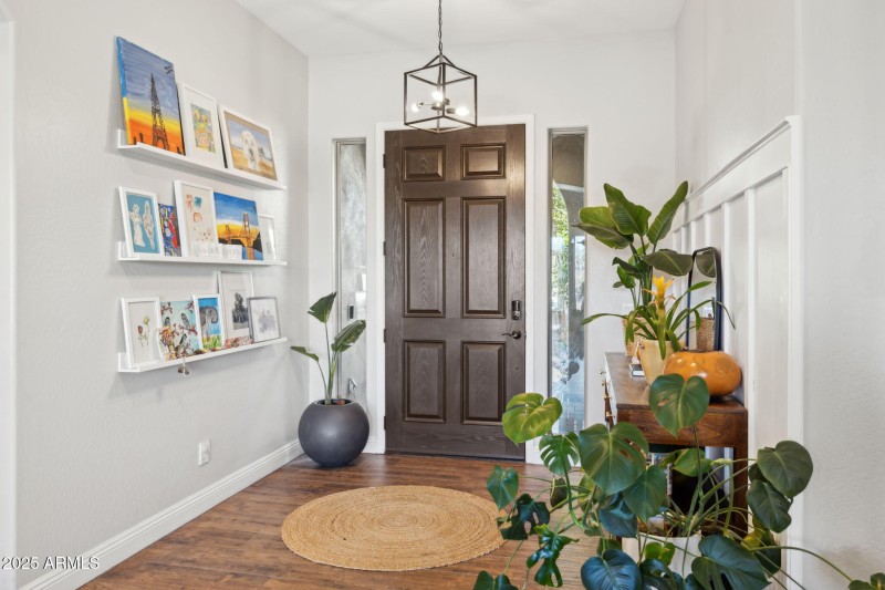 6-web-or-mls-3917-e-patrick-ln