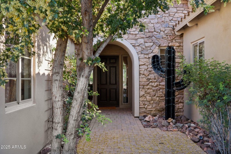 3-web-or-mls-3917-e-patrick-ln