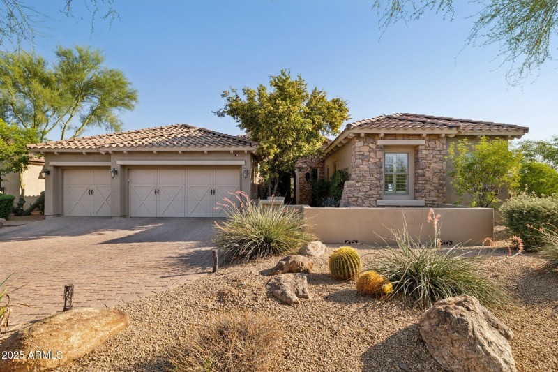 2-web-or-mls-3917-e-patrick-ln