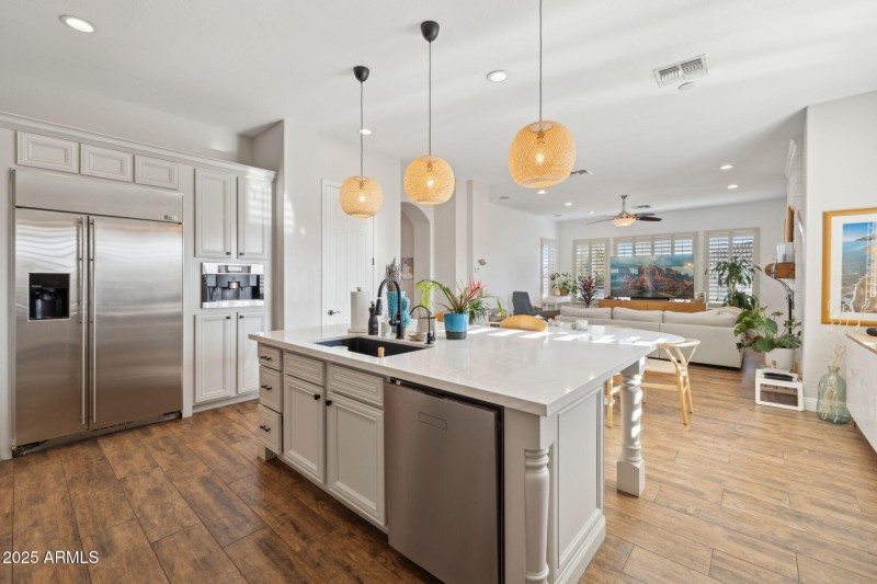16-web-or-mls-3917-e-patrick-ln