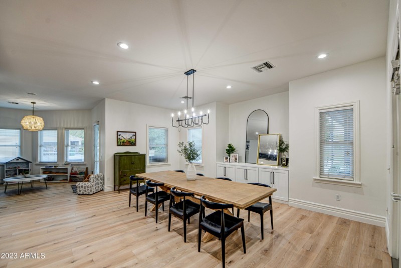 Dining Area 1