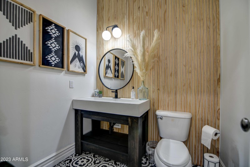 Half Bath-pic 2