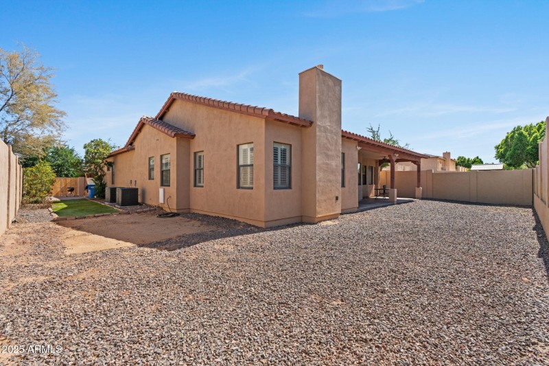 49-web-or-mls-3215-e-constance-wy