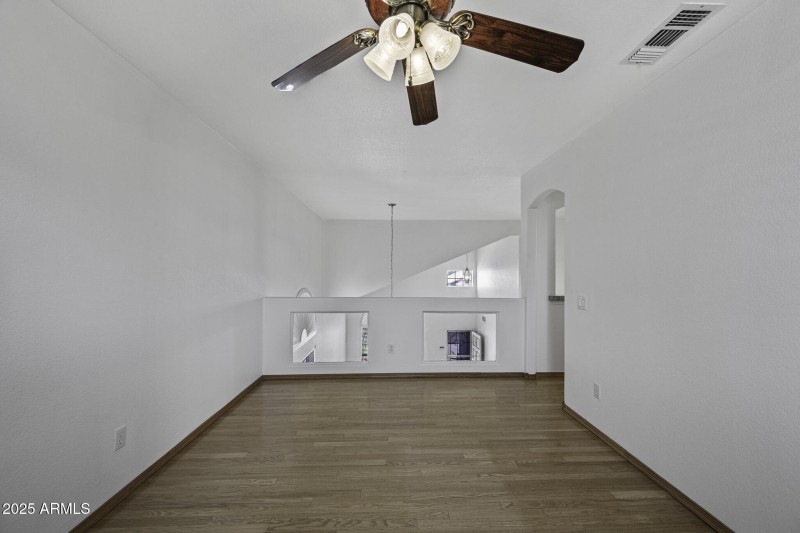 4530 E Desert Wind Dr-25