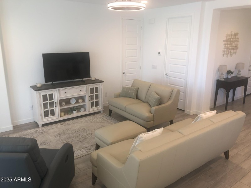 Living-rm-3-scaled