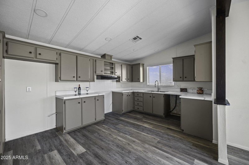 53925WStallionRd-2