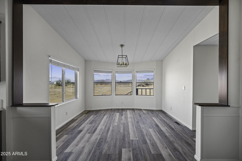 53925WStallionRd-3