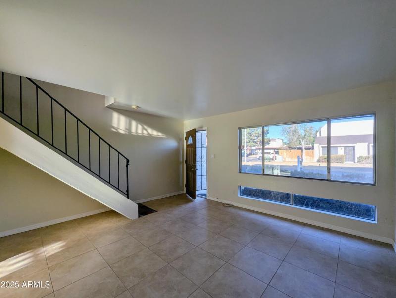 2233 W FARMDALE AVE #2