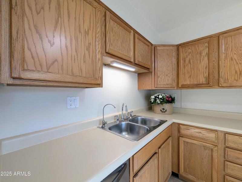 2233 W FARMDALE AVE #2