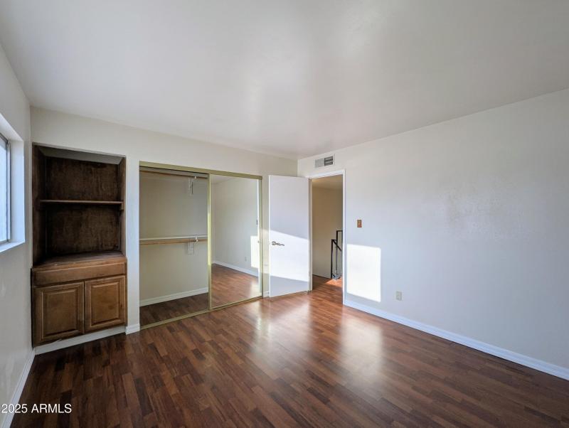 2233 W FARMDALE AVE #2