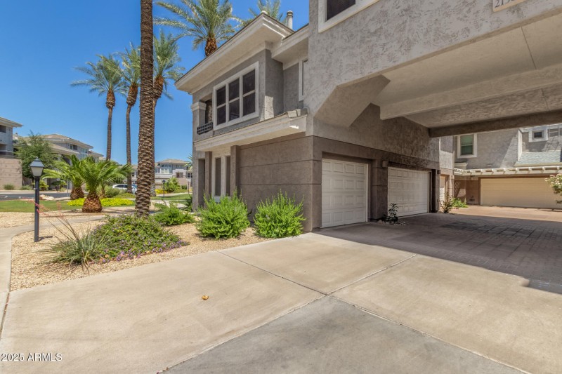 27 - Clubgate 15221