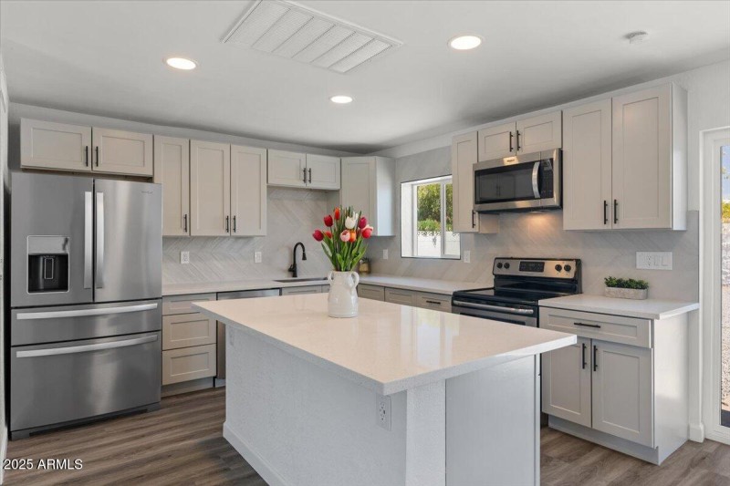13-Kitchen