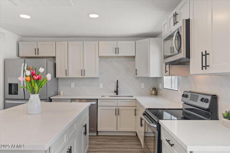 14-Kitchen