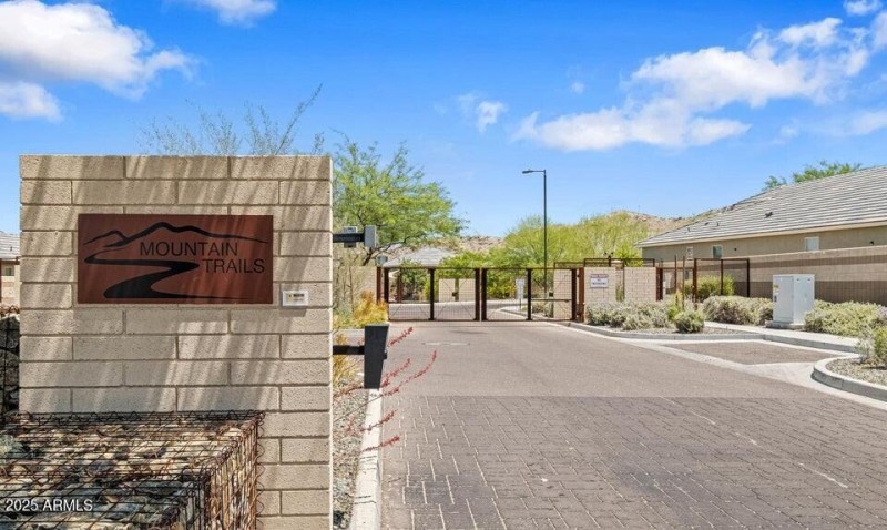 Mountain Trails Gated Entrance