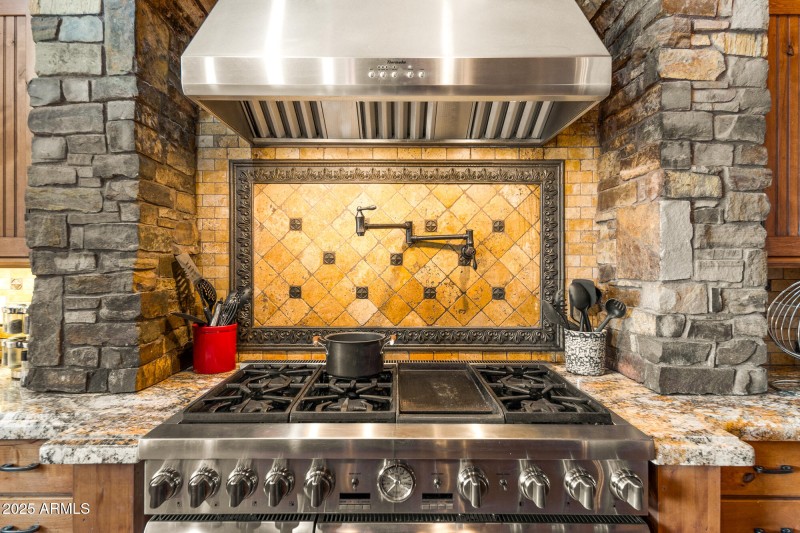 The Lodge - Kitchen