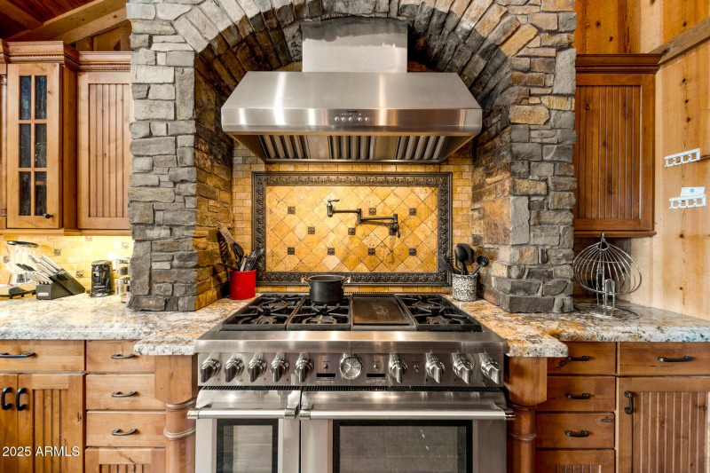 The Lodge - Kitchen