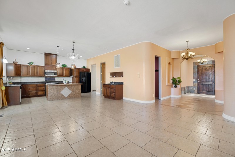 17-Main Living Area