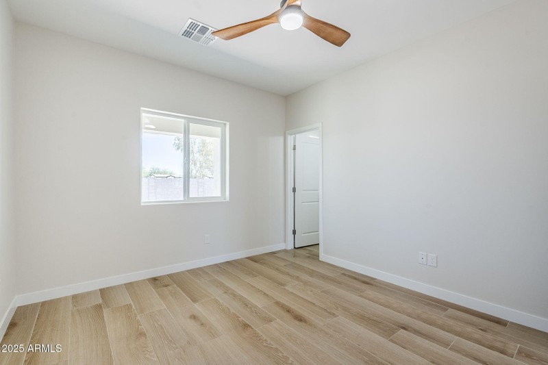 28-web-or-mls-Trona-28