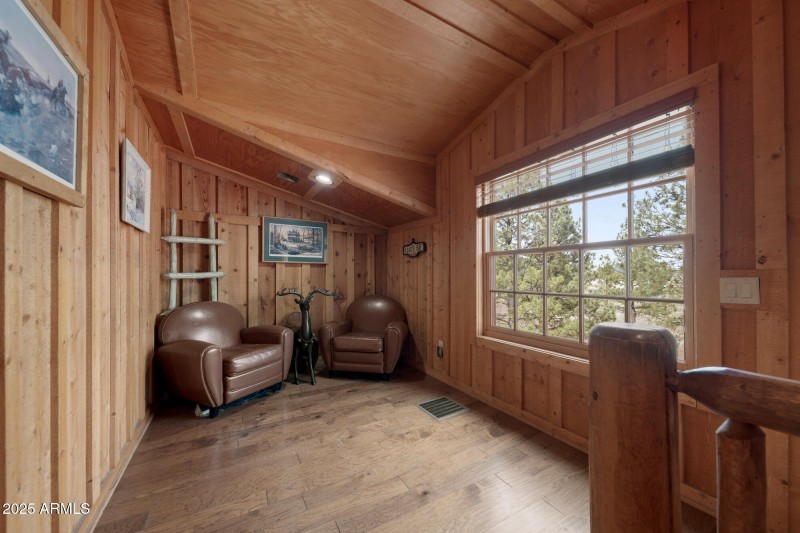 The Lodge Upstairs