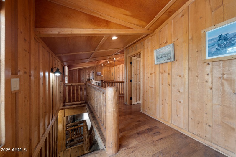 The Lodge Upstairs