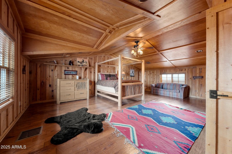 The Lodge Bedroom