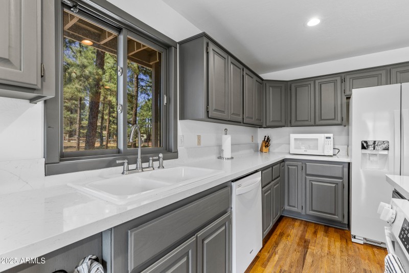 Kitchen (3)