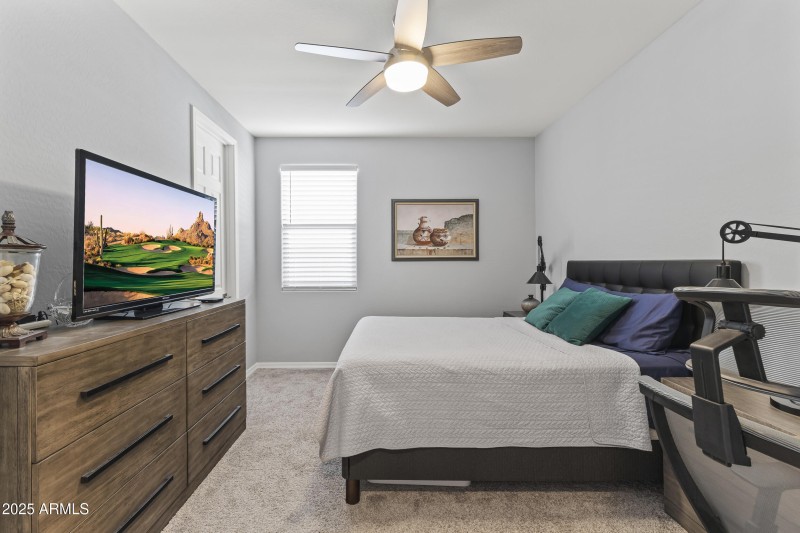 BEDROOM 2