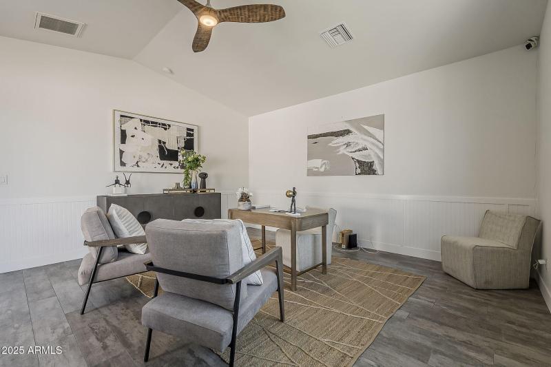 56-web-or-mls-Clarendon-48