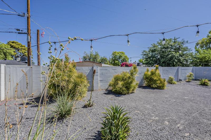 63-web-or-mls-Clarendon-55