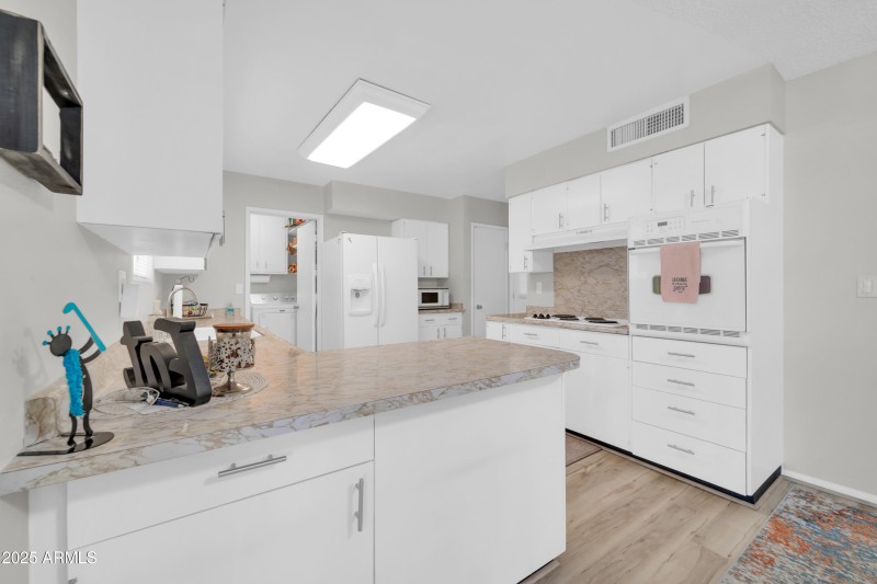 10873 W Clair Dr-11