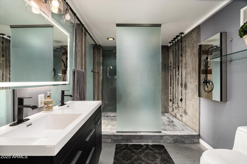 Owners Bathroom