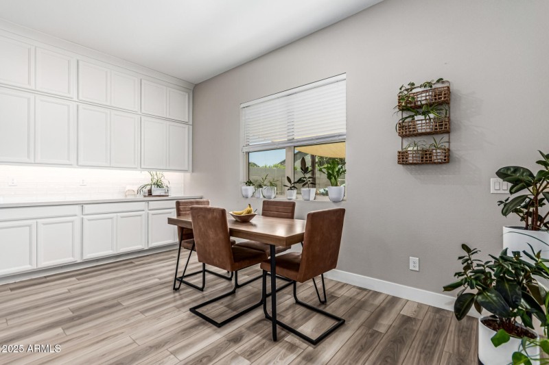 12 Meadowbrook