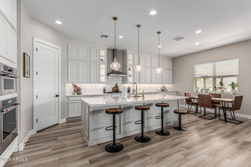 13 Meadowbrook
