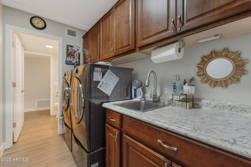 23-web-or-mls-QP-09424