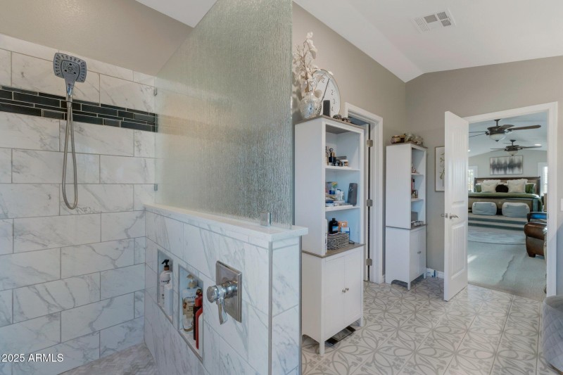 33-web-or-mls-QP-09364