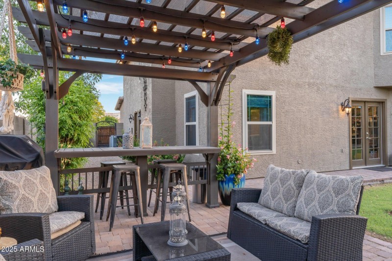 43-web-or-mls-QP-09539