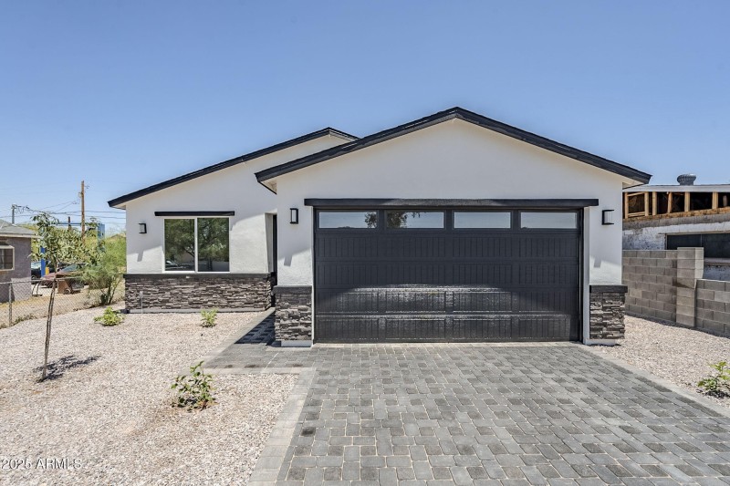 656 W TAYLOR AVE Coolidge